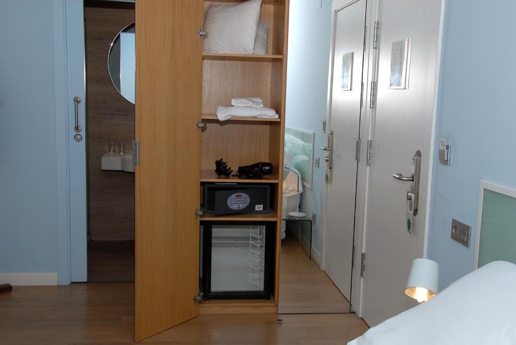 Отель Casas Reais Boutique Сантьяго-де-Компостела Номер фото