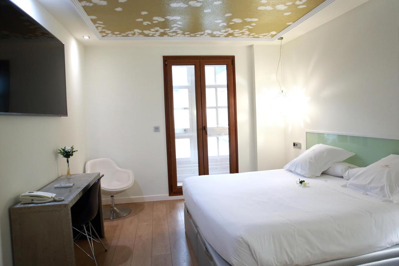 Отель Casas Reais Boutique Сантьяго-де-Компостела Экстерьер фото
