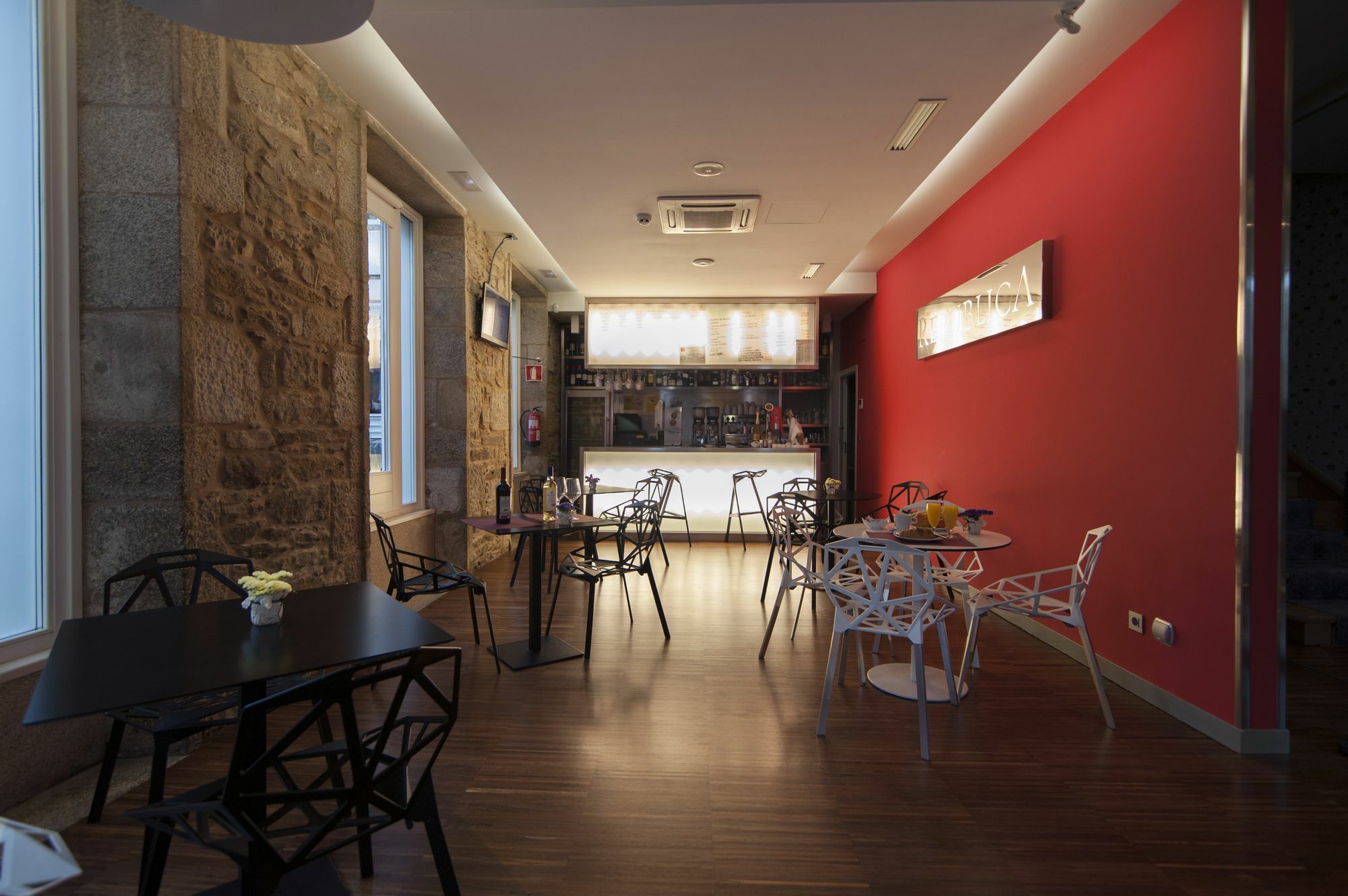 Отель Casas Reais Boutique Сантьяго-де-Компостела Экстерьер фото